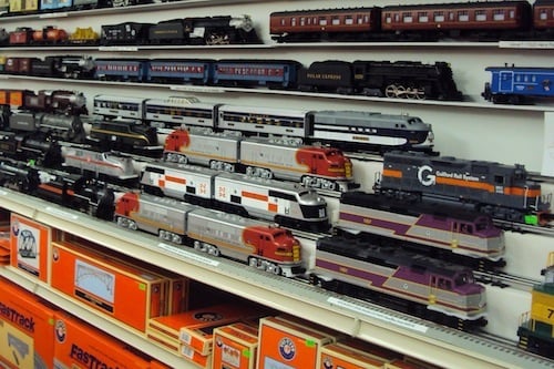 TRAINS ON TRACKS - Updated June 2026 - 11 Reviews - 76 Rte 101A ...