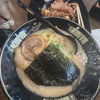 Kinya Ramen Sushi Bar - Tonkotsu Ramen and Takoyaki appetizer - Bubble Tea Near Me - Durham, North Carolina