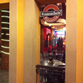 Francachela Pizzeria - Pizza Near Me - León, GUA