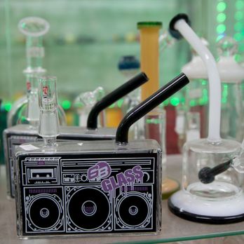 Paradise Valley Smoke Shop - a radio with a boombox on it - Hookah Bars Near Me - Spring Valley, California Paradise Valley Smoke Shop - a radio with a boombox on it - Hookah Bars Near Me - Spring Valley, California