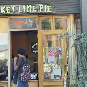 Steve’s Authentic Key Lime Pie - Bakeries Near Me - Brooklyn, New York Steve’s Authentic Key Lime Pie - Bakeries Near Me - Brooklyn, New York