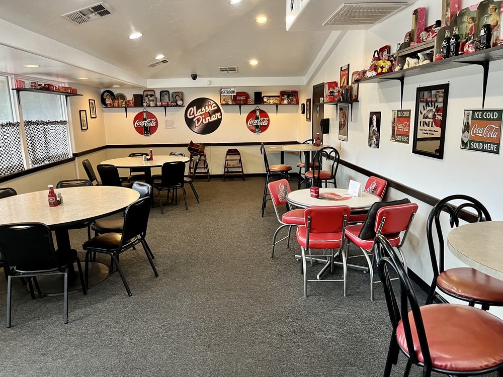 Classic Diner Logo