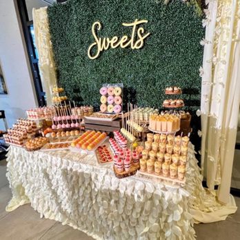 Sydney's Sweets - Desserts Near Me - West Hempstead, New York