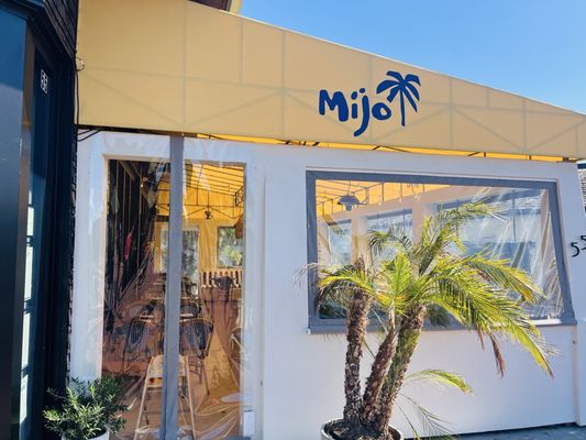 Mijo by null