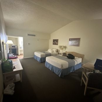 Whites City Cavern Inn - View from another angle of the corner room. - Hotels Near Me - Whites City, New Mexico