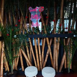 Sweet Betty's - Cute photo spot for your friends /fam