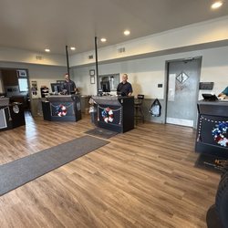 Danny's Tire World Tire Pros