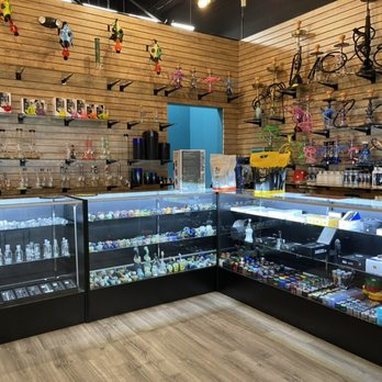 Stratus Smoke & Vape - Great selection - Vape Shops Near Me - Clemmons, North Carolina Stratus Smoke & Vape - Great selection - Vape Shops Near Me - Clemmons, North Carolina