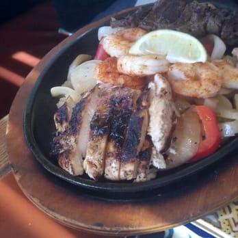 Chili's - Chicken,Shrimp and Steak - Bars Near Me - Auburn, New York