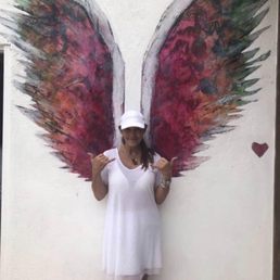 Colette Miller is the artist..... stand beneath her art, and fool everyone, like I did. Colette Miller is the artist..... stand beneath her art, and fool everyone, like I did.