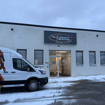 Tri-County Electric Service - front office with plumbing truck - Plumbing Near Me Tri-County Electric Service - front office with plumbing truck - Plumbing Near Me