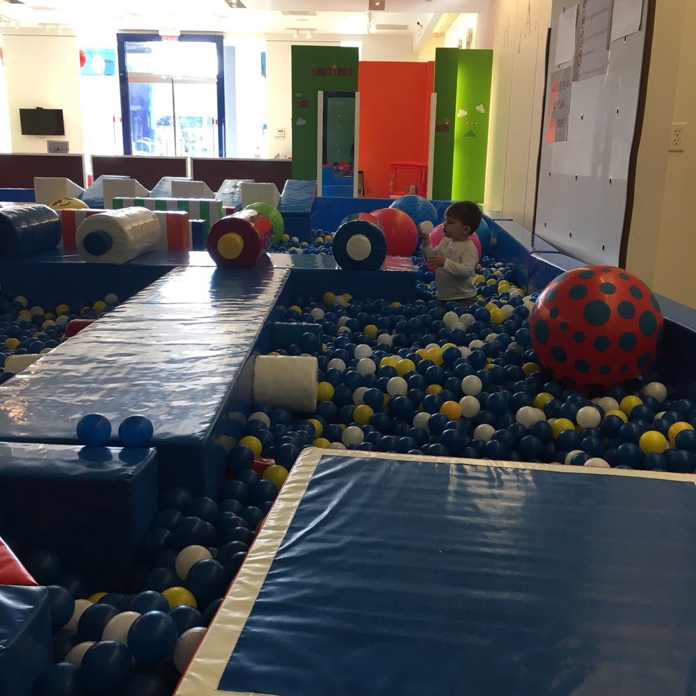 Part of the huge-mongous ball pit when you first go in Part of the huge-mongous ball pit when you first go in