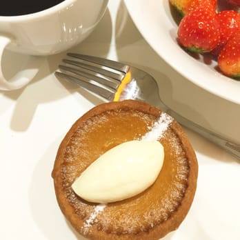 Ottolenghi Notting Hill - Mini pumpkin pie. - Bakeries Near Me - London, XGL
