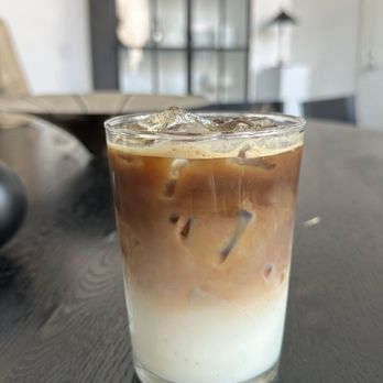 Rhythm Zero - Iced pear brown sugar latte - Coffee & Tea Near Me - Brooklyn, New York