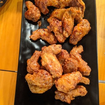 Bonchon Flushing Northern - Medium chicken, half spicy and half soy - Korean Near Me - Flushing, New York
