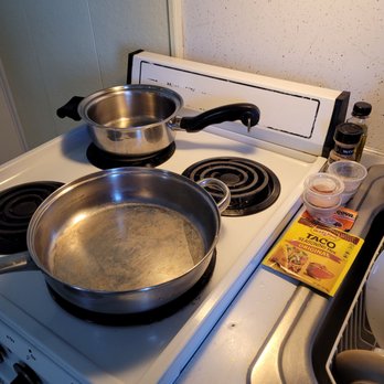 Simmons Motel - We brought our own pans and spices for the kitchen - Hotels Near Me - Hershey, Pennsylvania Simmons Motel - We brought our own pans and spices for the kitchen - Hotels Near Me - Hershey, Pennsylvania