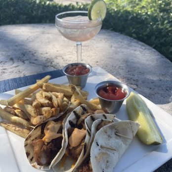 Latitudes - Sunset Key Cottages - Fish tacos and pomegranate margarita. Ocean breeze and view, complimentary. - Seafood Near Me - Key West, Florida