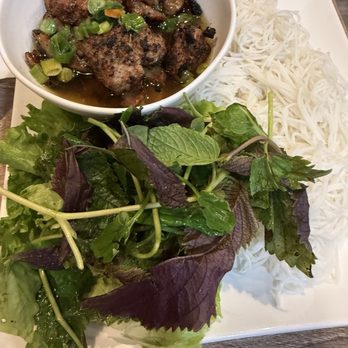 Pho Ngoc Lan Noodle House - Hanoi grilled pork vermicelli - Vietnamese Near Me - Newark, California Pho Ngoc Lan Noodle House - Hanoi grilled pork vermicelli - Vietnamese Near Me - Newark, California