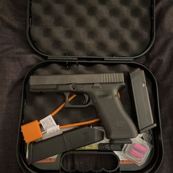 Eric's Armoury - Gun