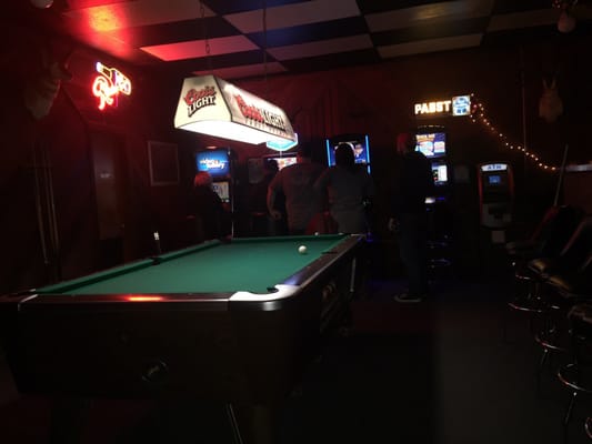 Barlow Tavern by null