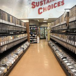Co-opportunity Market - Santa Monica - The bulk section