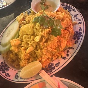 Sanamluang Cafe - Pineapple Fried Rice - Thai Near Me - Los Angeles, California Sanamluang Cafe - Pineapple Fried Rice - Thai Near Me - Los Angeles, California