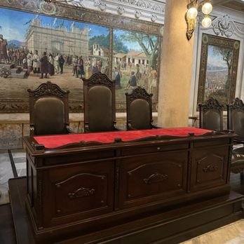 Museu do Café - Auctioneer seat - Cafes Near Me - Santos, SP