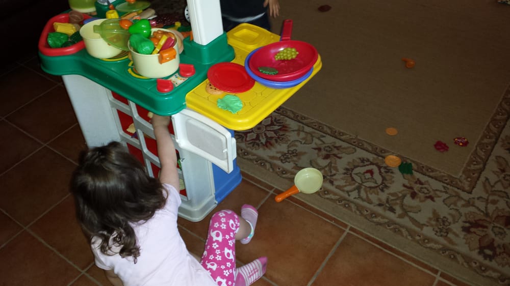 Cuddle Bear Day Care - childcare center in Santa Monica, CA