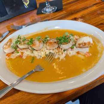 Warren's Harborview - Seared Scallops - Seafood Near Me - Wareham, Massachusetts