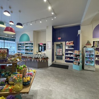 Candycopia - Inside - Candy Stores Near Me - Oak Park, Illinois Candycopia - Inside - Candy Stores Near Me - Oak Park, Illinois