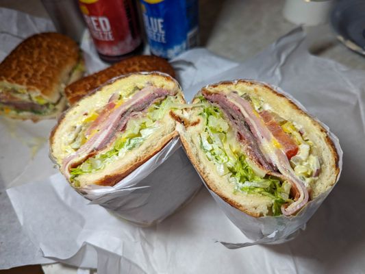 Miss Tomato Sandwiches and liquor by null