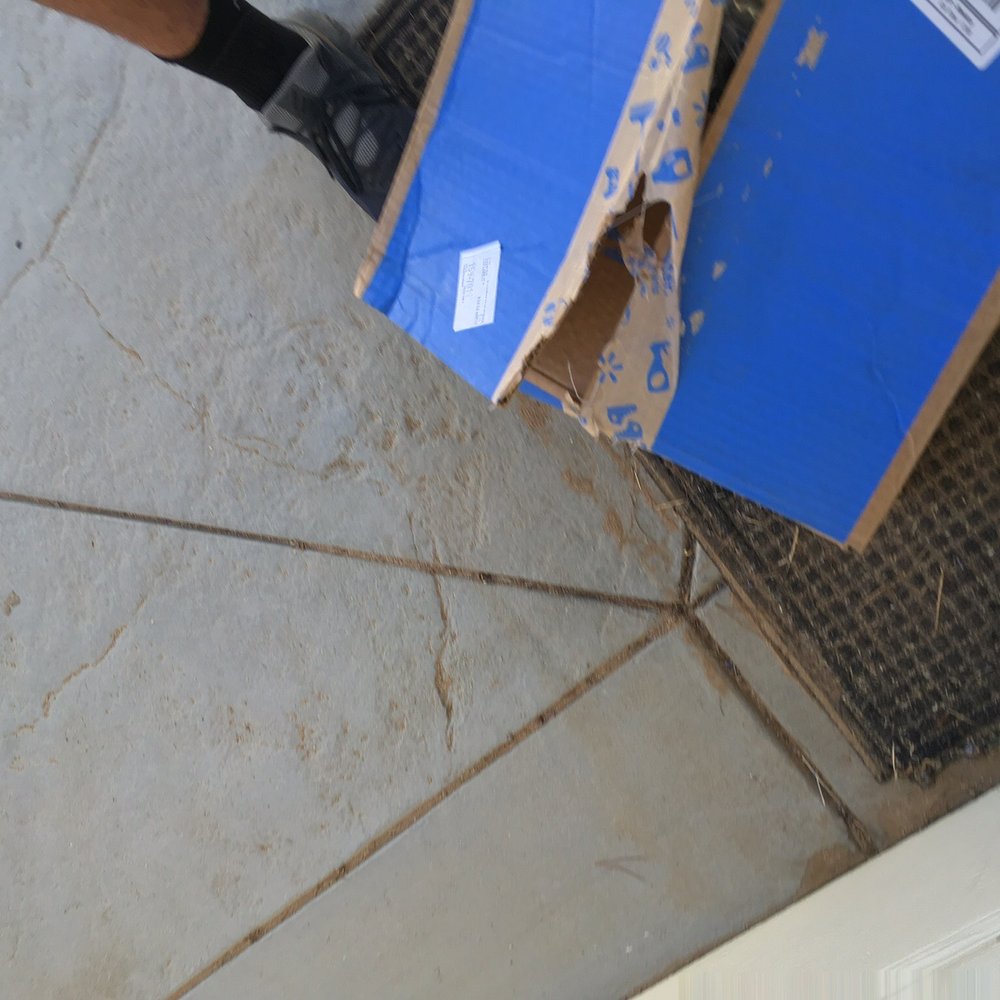 Video of my interaction with the rude Fed Ex driver insisting that all Walmart boxes get delivered completely opened.