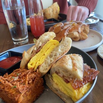 The Burrow TC - Breakfast brunch - New American Near Me - Traverse City, Michigan The Burrow TC - Breakfast brunch - New American Near Me - Traverse City, Michigan