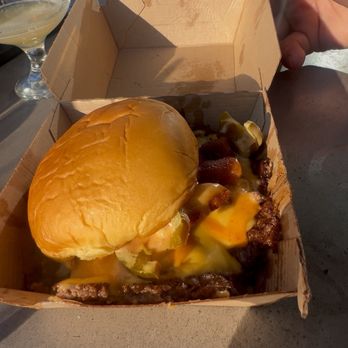 For The Win - Cheeseburger w/jalapenos - Burgers Near Me - San Diego, California