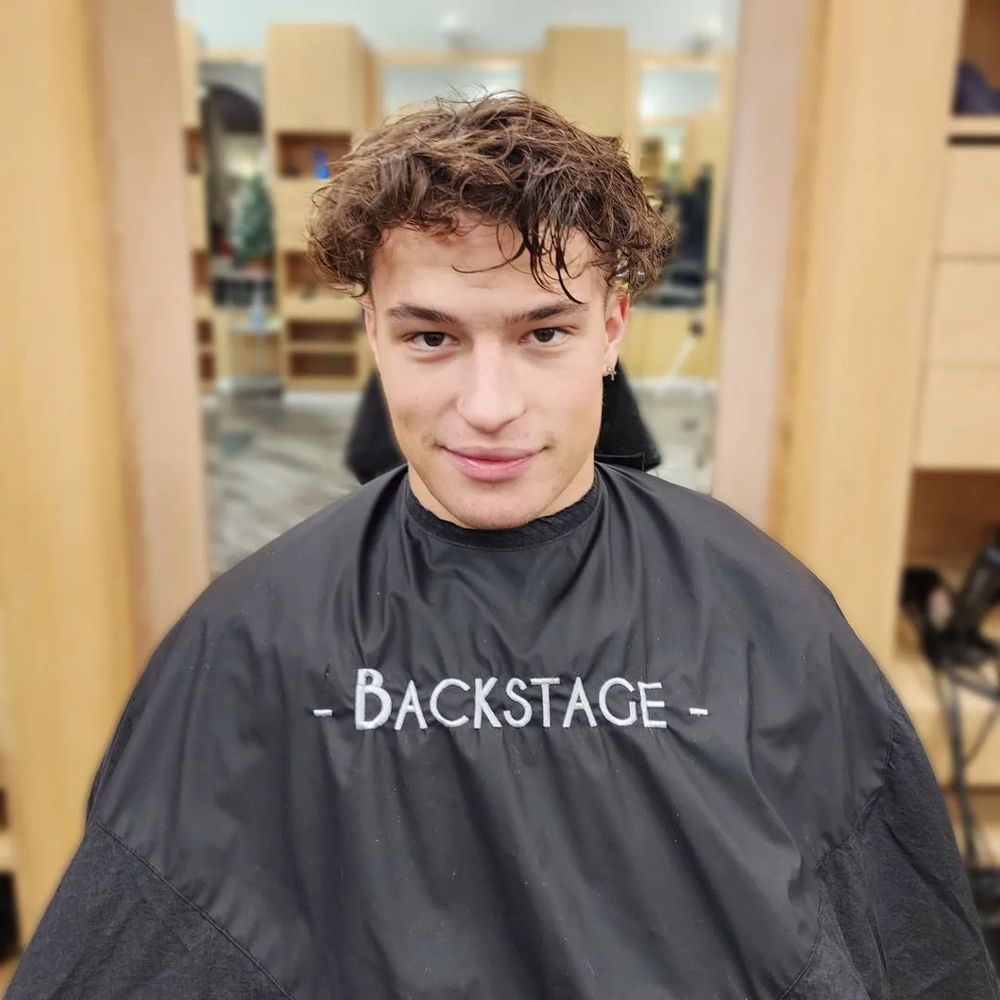 Hair by Ritchie Logo