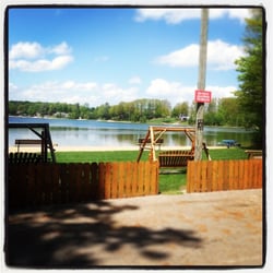 Holiday Park Campground - Holiday Park Campground offers a private beach and boat rentals.