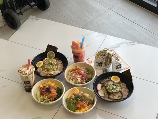 Poke Bowl by null