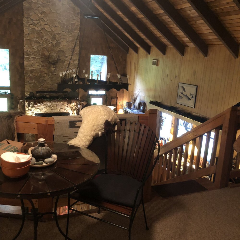 Manitou Lodge B&B - Hotels Near Me - Forks, Washington Manitou Lodge B&B - Hotels Near Me - Forks, Washington