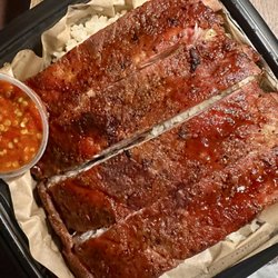 Pig Out - Ribs (comes with sticky rice)