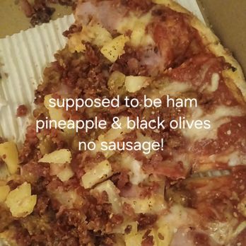 Foxs Pizza Den - Pizza - Pizza Near Me - Mackinaw City, Michigan Foxs Pizza Den - Pizza - Pizza Near Me - Mackinaw City, Michigan