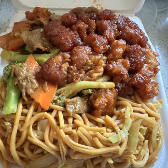 Hong Kong Express - Chow mein, orange chicken and broccoli beef - Chinese Near Me - Gardena, California Hong Kong Express - Chow mein, orange chicken and broccoli beef - Chinese Near Me - Gardena, California