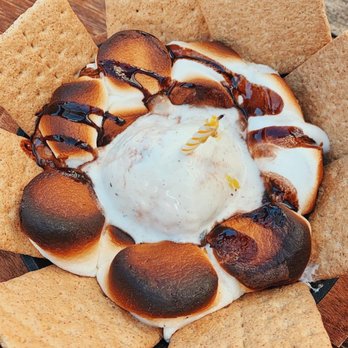 Paradise Park - S'mores - Pizza Near Me - Chicago, Illinois Paradise Park - S'mores - Pizza Near Me - Chicago, Illinois