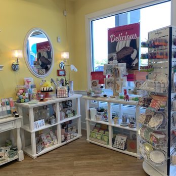 Nothing Bundt Cakes - Bakeries Near Me - West Hartford, Connecticut