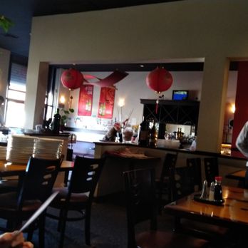 Holly's Mandarin - Decor - Chinese Near Me - Oakland, California Holly's Mandarin - Decor - Chinese Near Me - Oakland, California