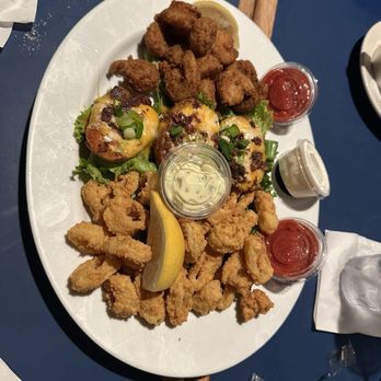 Boston Sail Loft - Appetizer Combo Platter - Bars Near Me - Boston, Massachusetts Boston Sail Loft - Appetizer Combo Platter - Bars Near Me - Boston, Massachusetts