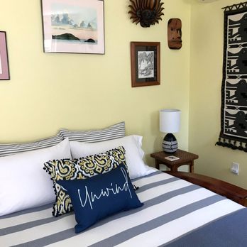 The HideAway Beach Rental - Queen size bed. - Vacation Rentals Near Me - Narragansett, Rhode Island The HideAway Beach Rental - Queen size bed. - Vacation Rentals Near Me - Narragansett, Rhode Island