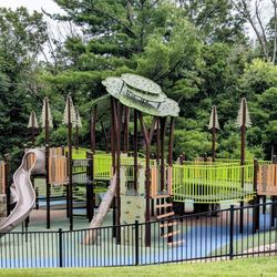 Inis Grove Park