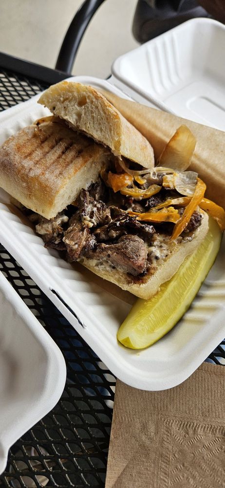 Heatherlea Farm Shoppe Logo