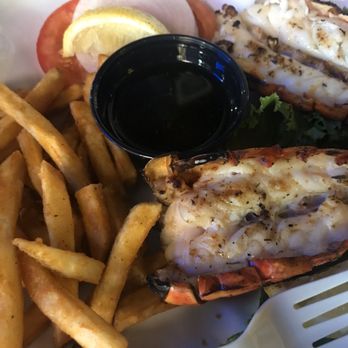 Lazy Flamingo - Twin lobster - Seafood Near Me - Sanibel, Florida