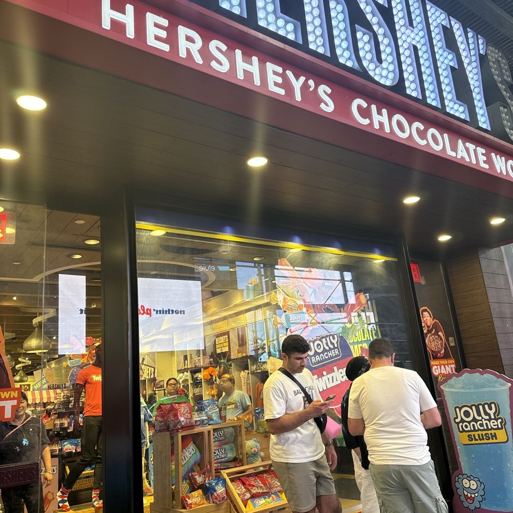 Hershey’s Chocolate World - Chocolatiers & Shops Near Me - New York, New York Hershey’s Chocolate World - Chocolatiers & Shops Near Me - New York, New York